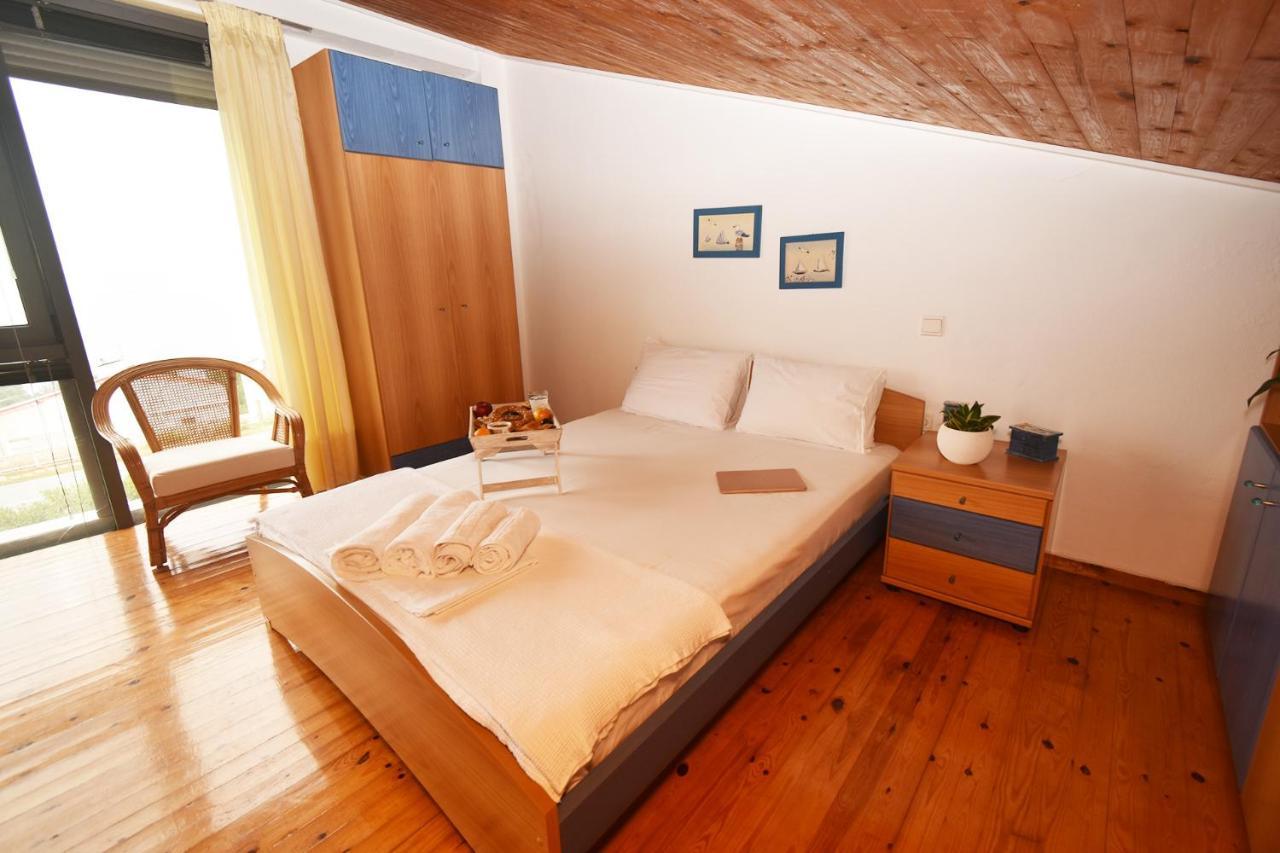 Olia Sea View Shared Pool Villa, Néa Fókaia Zewnętrze zdjęcie
