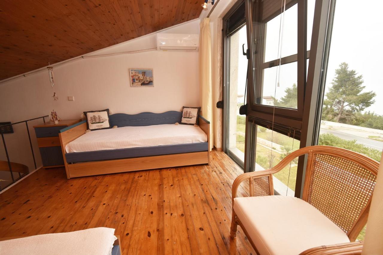 Olia Sea View Shared Pool Villa, Néa Fókaia Zewnętrze zdjęcie