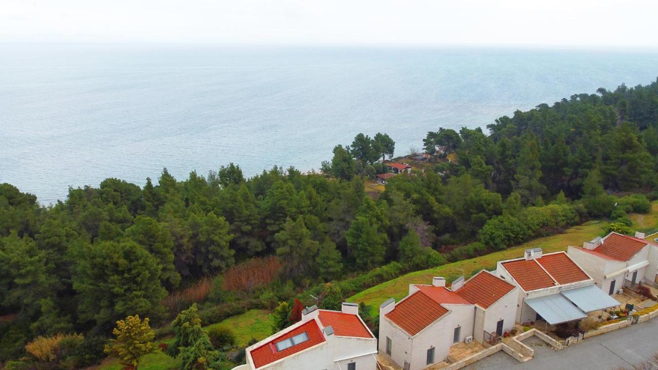 Olia Sea View Shared Pool Villa, Néa Fókaia Zewnętrze zdjęcie