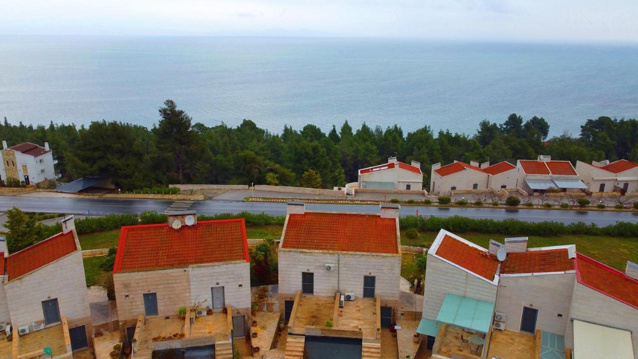 Olia Sea View Shared Pool Villa, Néa Fókaia Zewnętrze zdjęcie